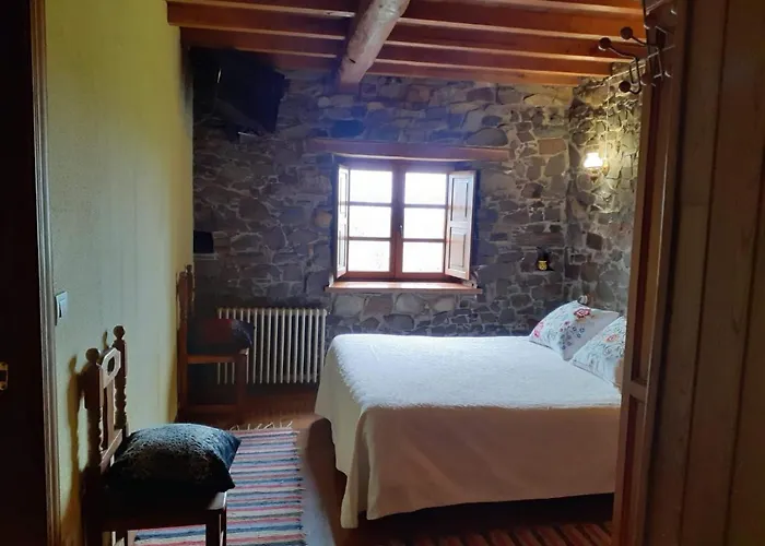 Apartamentos Y Casa La Paredana, Agroturismo