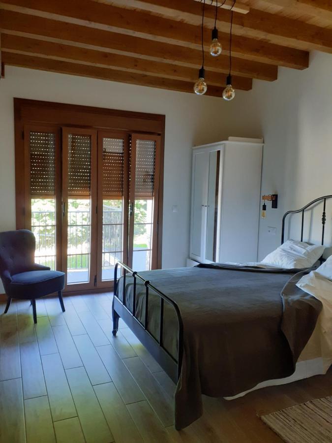 Y Casa La Paredana, Séjour à la campagne