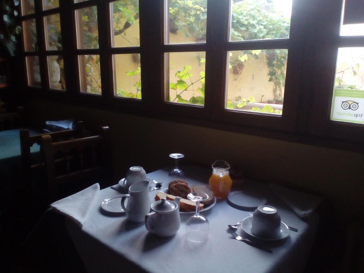 Country house Y Casa La Paredana,